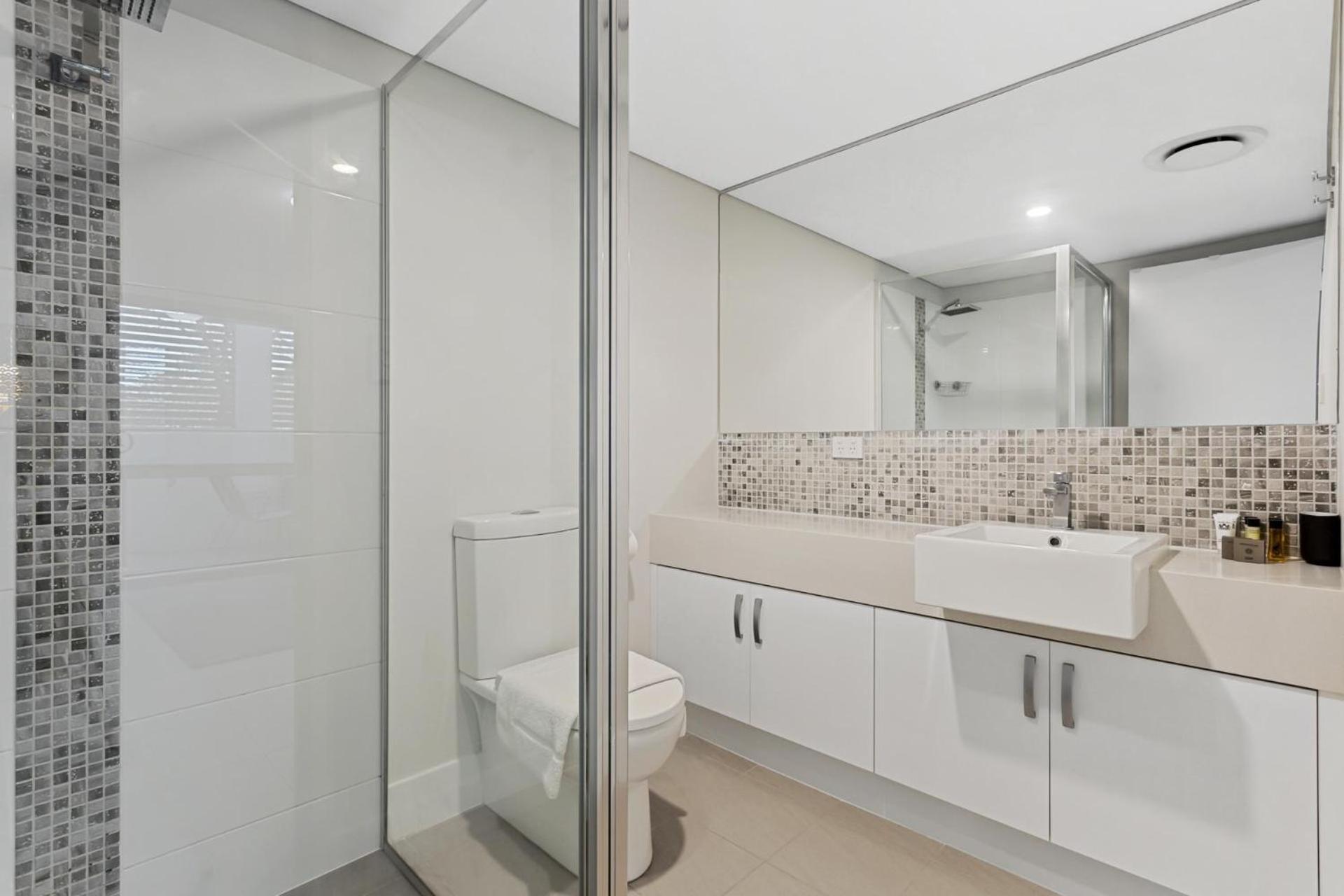 Yaran Suites Rockingham Exterior photo